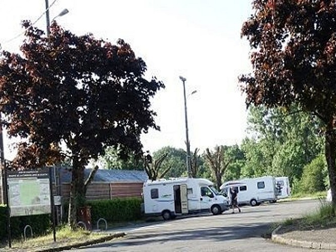 Aire de service square de la commune libre du Bouffay - Saint-Mars-la-Jaille