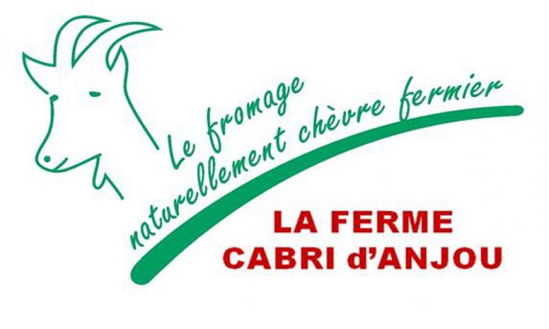 AIRE D'ACCUEIL CAMPING CAR FERME CABRI D'ANJOU