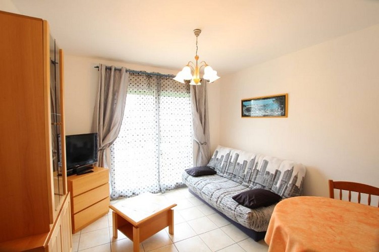 H8198-saint-martin-de-brehal-2