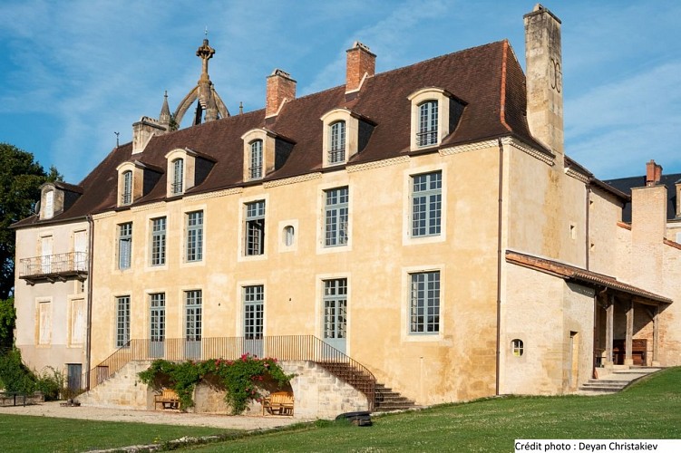 villa-les-roses-facade © Deyan Christakiev