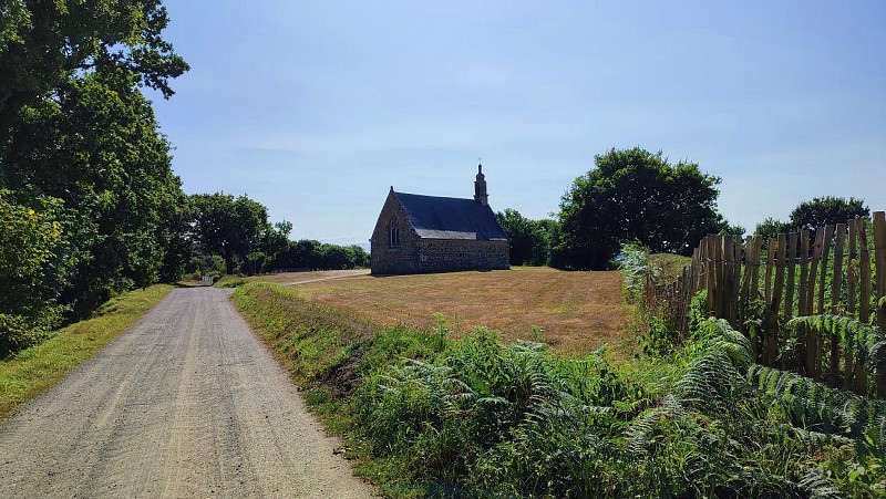 Arrivée à la Chapelle Saint Mélard - Plouzélambre