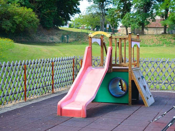 Aire de jeux pour enfants - Les Cars