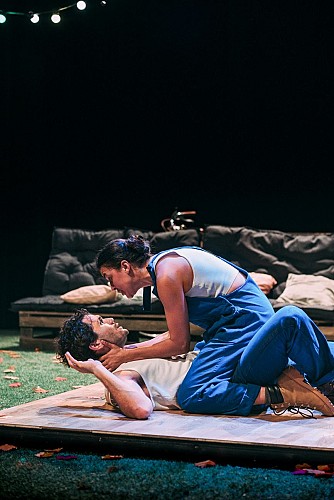 Scènes de pays : Le Jeu de l’amour et du hasard de Marivaux - COLLECTIF L’ÉMEUTE