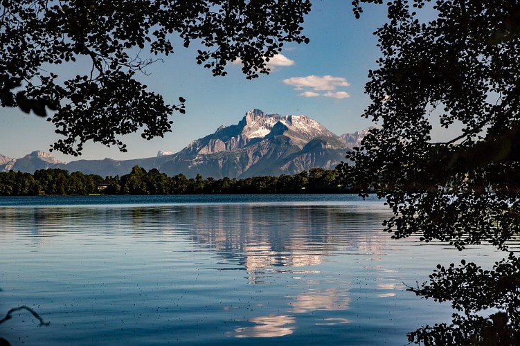 Lac de Pierre Châtel