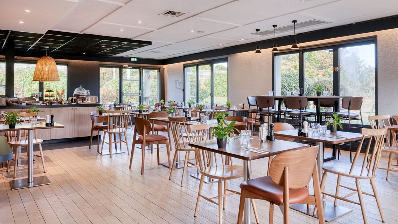 7-Campanile restaurant