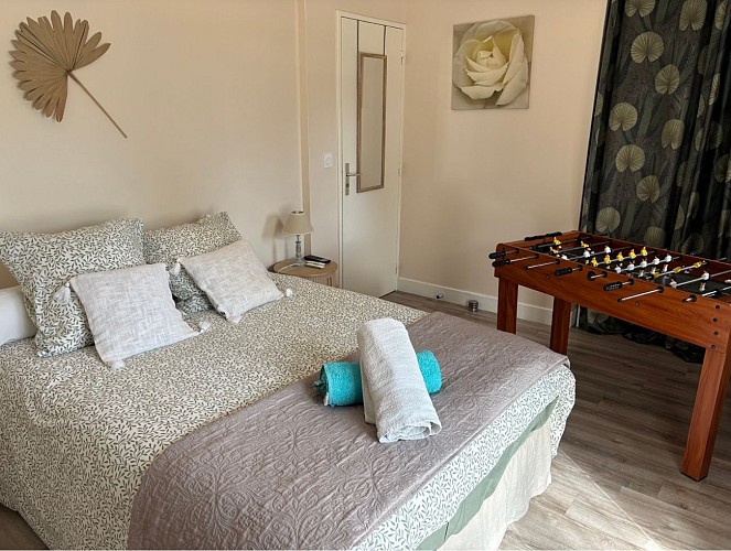 PEBAYLE - Chambre baby foot