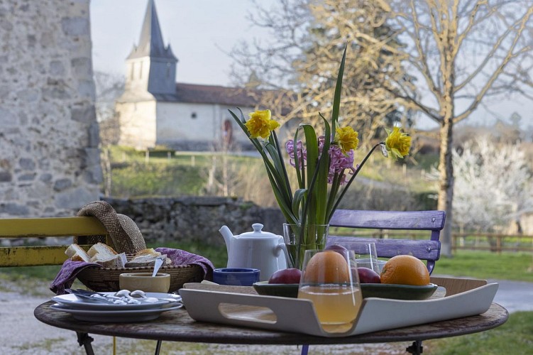 la-motte-bleu-lastours-limousin-nouvelle-aquitaine-63
