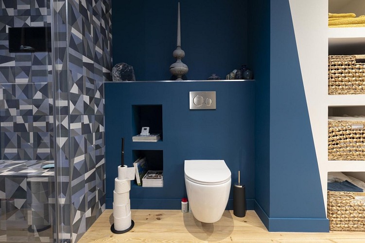 la-motte-bleu-lastours-limousin-nouvelle-aquitaine-42