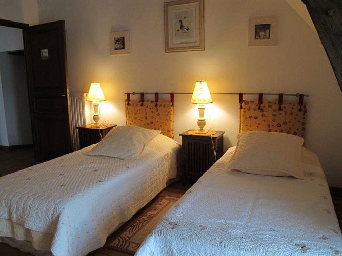 CHAMBRE D'HOTES LES RONDERAIS