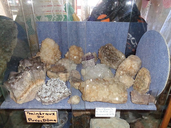 La Géode - Minéraux et Sculptures en bois