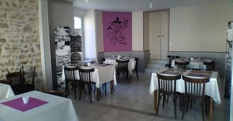 RESTAURANT "LA CHARNIE"