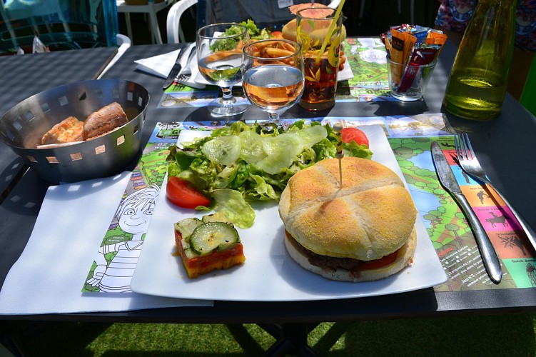 LA TABLE DES GABELOUS