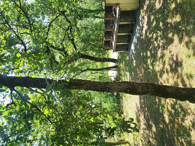 gites_barbecues camping en salvan REVEL