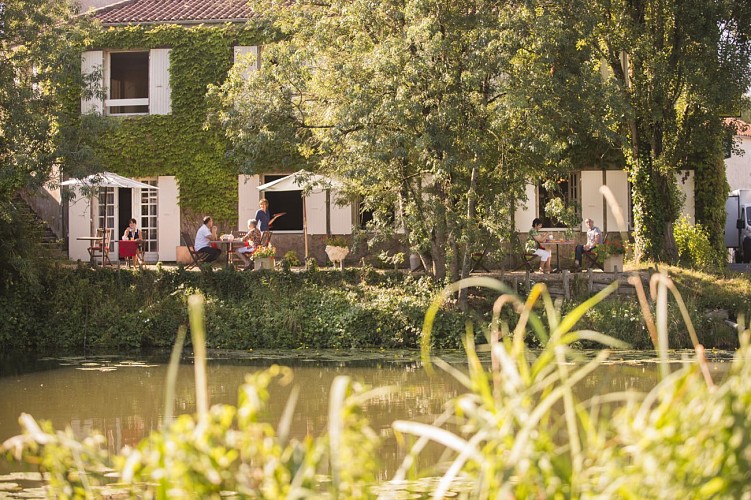 RESTAURANT AUBERGE DE LA RIVIÈRE