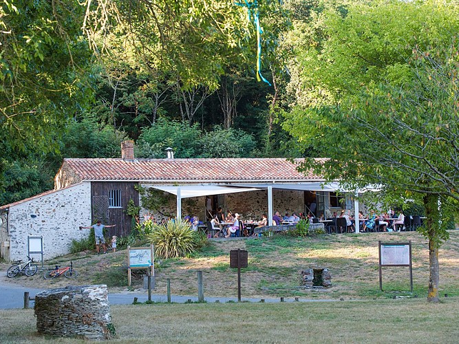 RESTAURANT L'AUBERGE DU JAUNAY