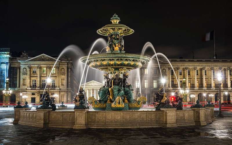 Paris Evening Sightseeing Tour with Eiffel Tower Summit Tickets