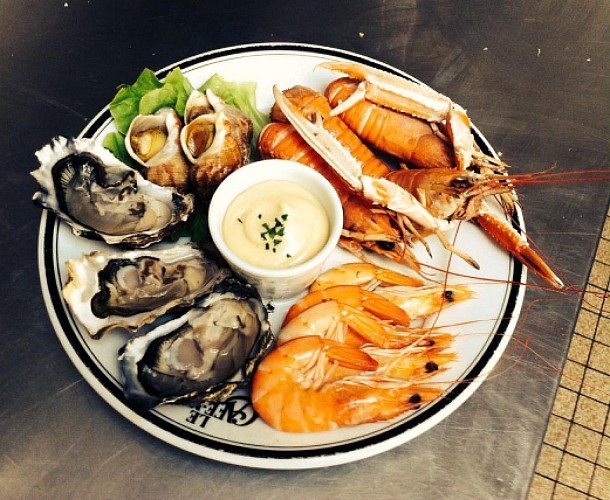 LE CAFÉ NOIR - BAR/BRASSERIE