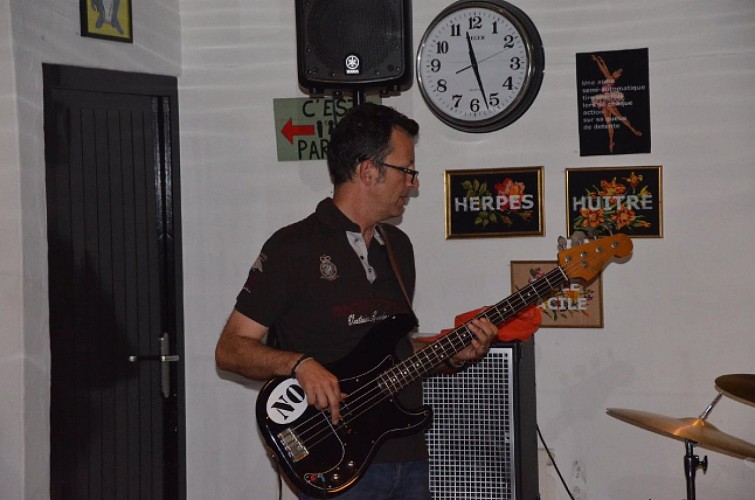 LE CAFÉ NOIR - BAR/BRASSERIE