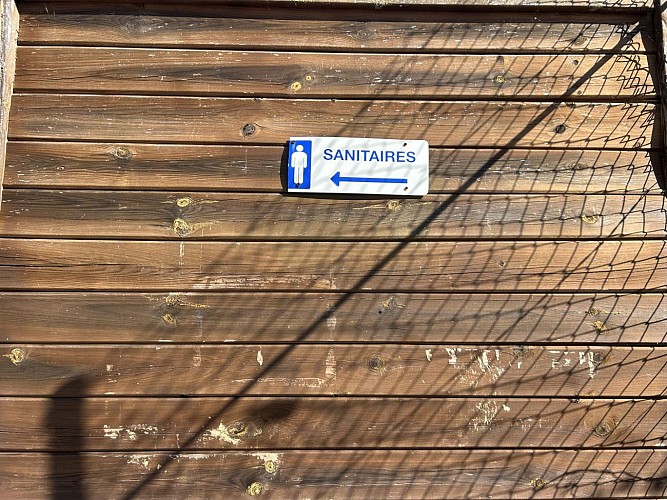 Toilettes publiques de Saint-Lary