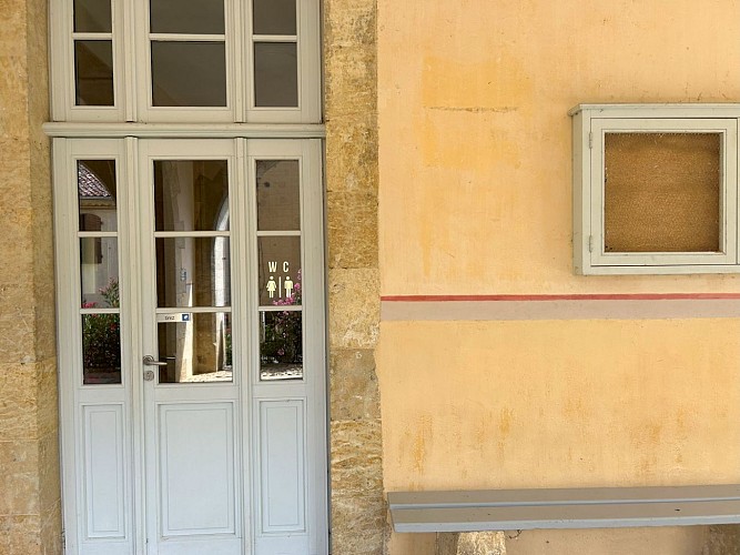 Toilettes publiques de Lavardens