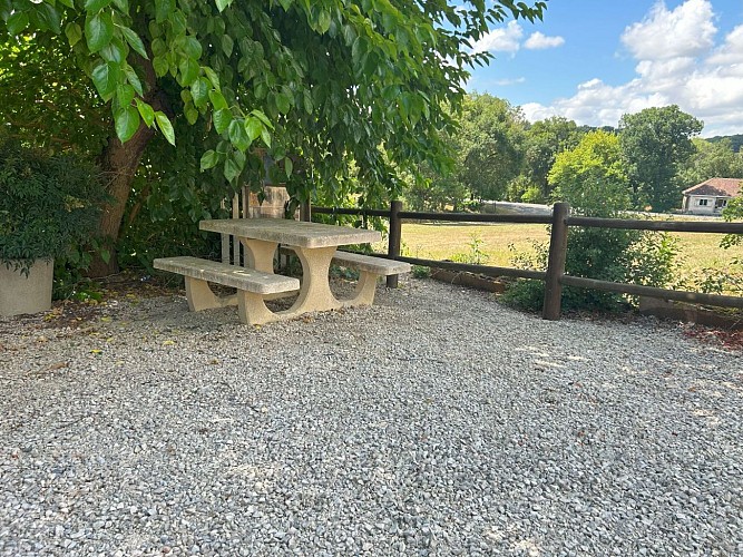 Aire de pique-nique de Saint-Lary