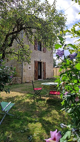 606a4edf-4e41-42f3-8b70-aae952ca1c9d