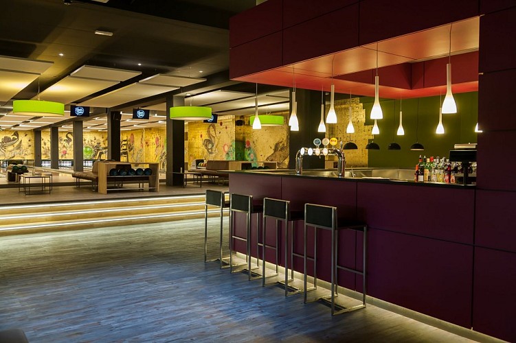 Bowling RhinOr Palace