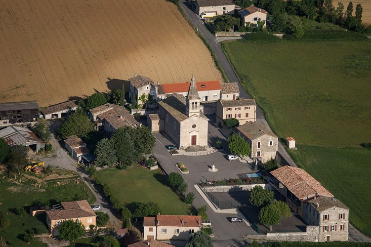 Aire de service camping-car au camping les Civelles d'Ozon