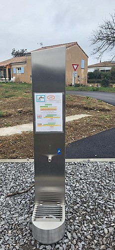 Aire de service/accueil camping-car communale