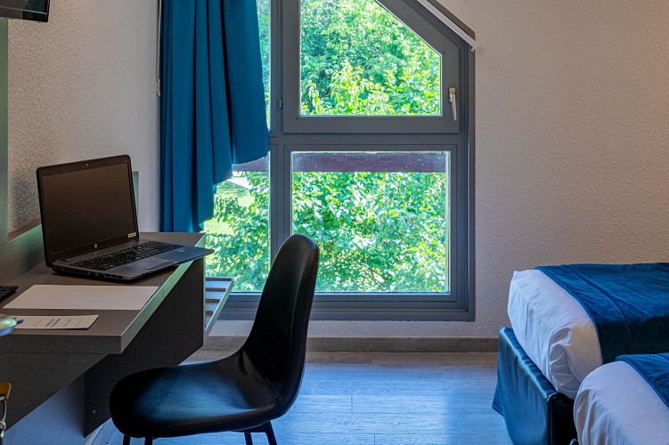 Noémys Viviers du Lac