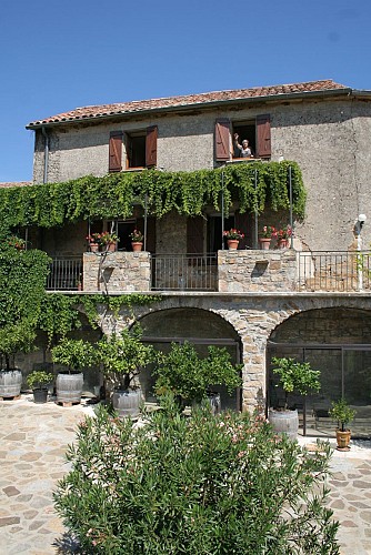 La Pomponnette Guesthouse