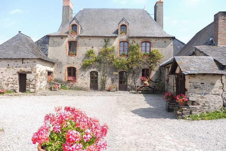 FERME AUBERGE - LA TOUCHE