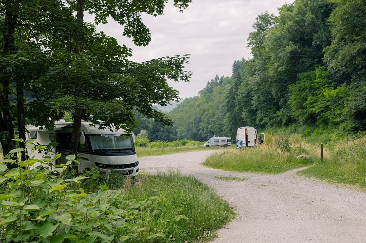 Aire naturelle accueil camping-car