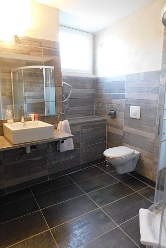 Les Cocons de l'Escoutay, suite pour 2 personnes en sud Ardèche avec piscine privative.