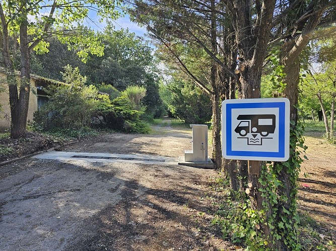 Domaine de Bagard - Aire de Camping-car
