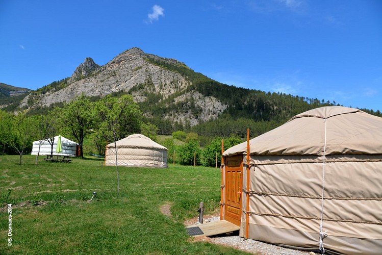 Yourtes de la Ferme d'Ausson