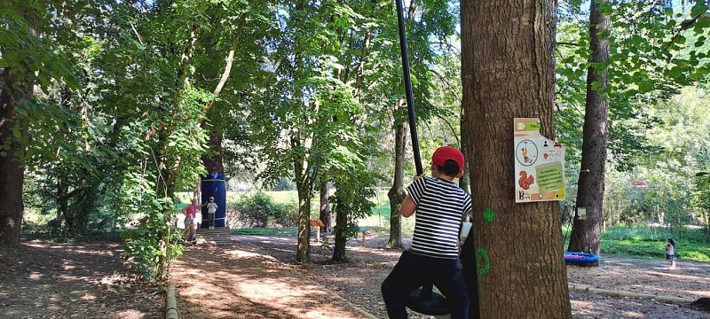 aire-de-jeux-enfants-lons-04