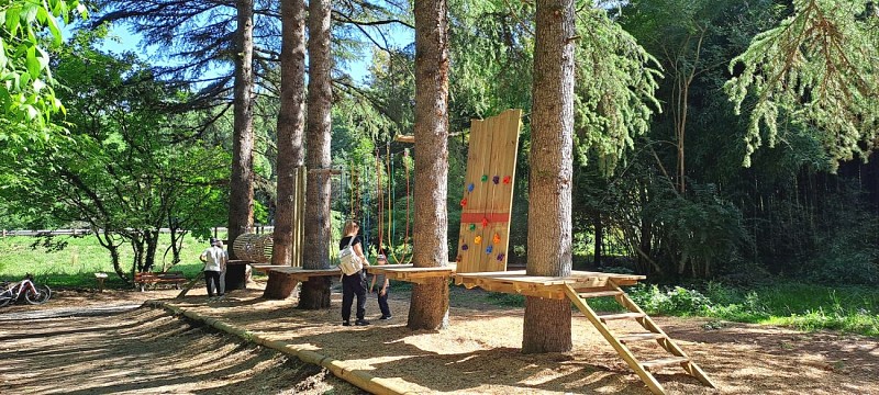 aire-de-jeux-enfants-lons-07