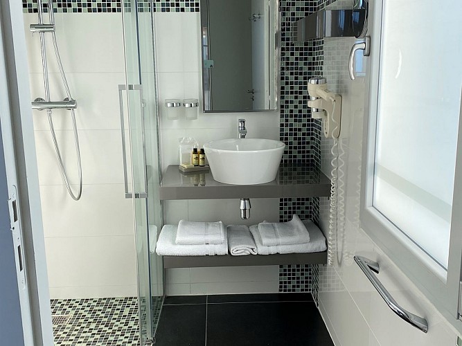 lys-des-sables-salle-douche