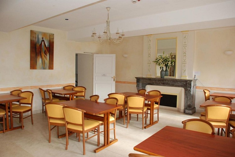 GÎTE ÉTAPE ET SÉJOUR - LE CHATEAU DU BOURG