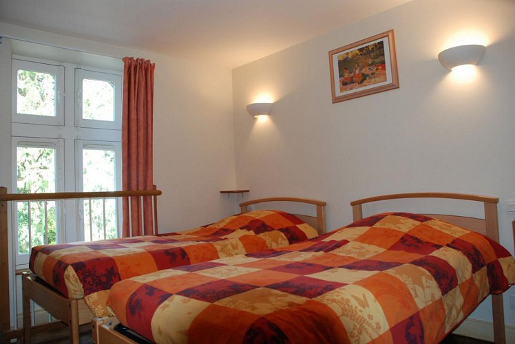 GÎTE ÉTAPE ET SÉJOUR - LE CHATEAU DU BOURG