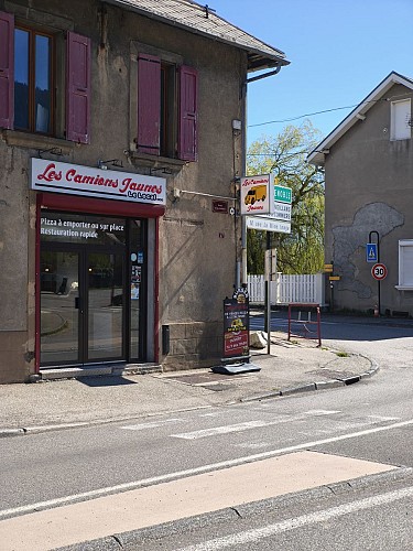 L'Authentique by les Camions Jaunes