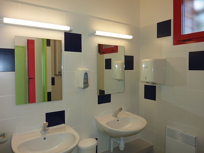 HÉBERGEMENT - BASE DE LOISIRS