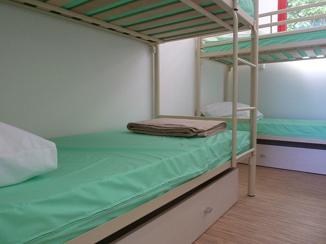 HÉBERGEMENT - BASE DE LOISIRS