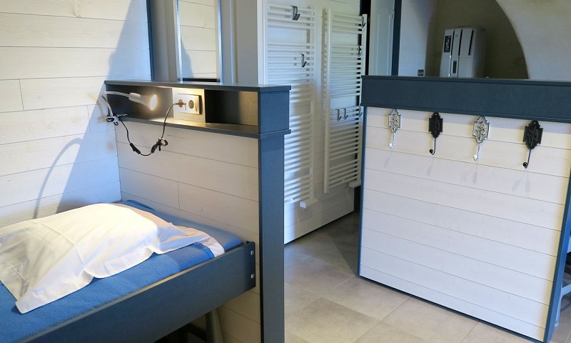 La Grange aux volets bleus