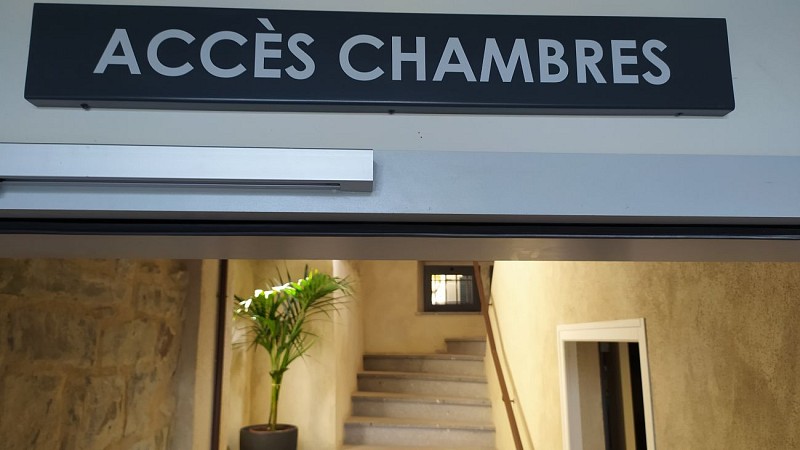 Hôtel-Restaurant Château du Poët Celard