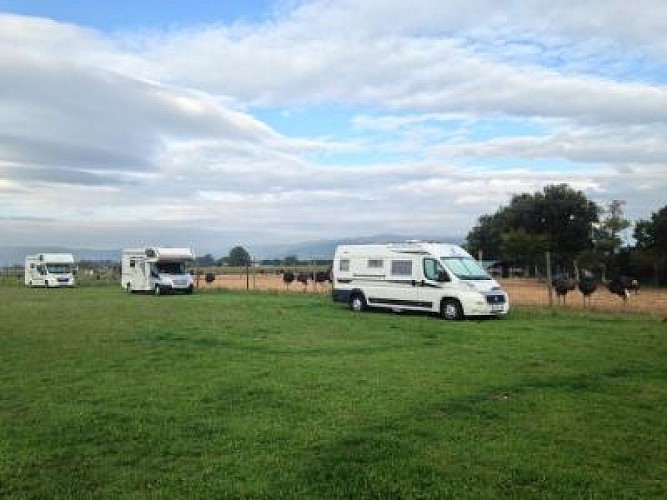 Aire d'accueil camping-cars à la ferme
