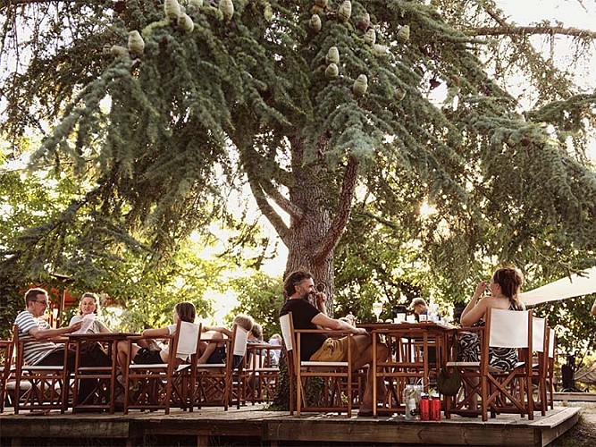 Le Hangar Restaurant - Les Chamberts Campsite