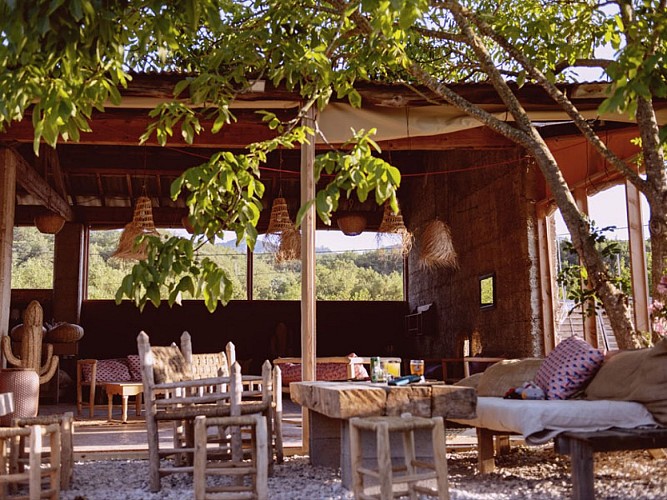 Le Hangar Restaurant - Les Chamberts Campsite