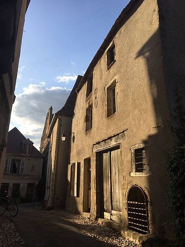 Petite maisn moyenâgeuse en Berry